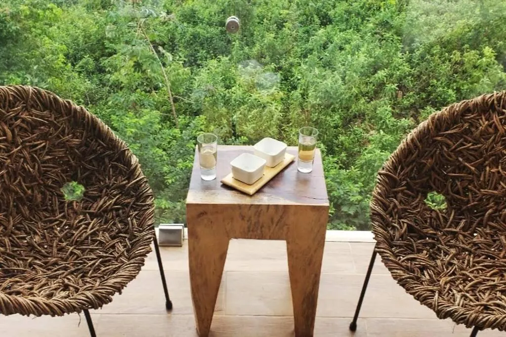 Zaazil, Jungle View & Great Pool 100Mb Fiber Wifi! Apartment Tulum 0*,  Mexico