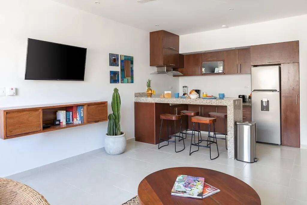 Zaazil, Jungle View & Great Pool 100Mb Fiber Wifi! Apartment Tulum 0*,  Mexico